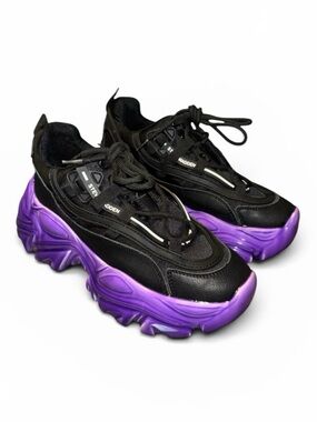 EUC Women’s Steve Madden Revel Black/Purple Sneakers -Size 8